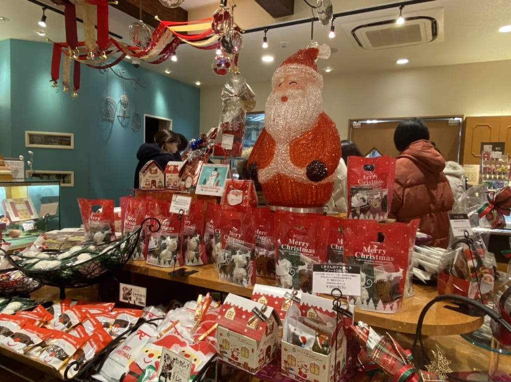キャトルキャール店内