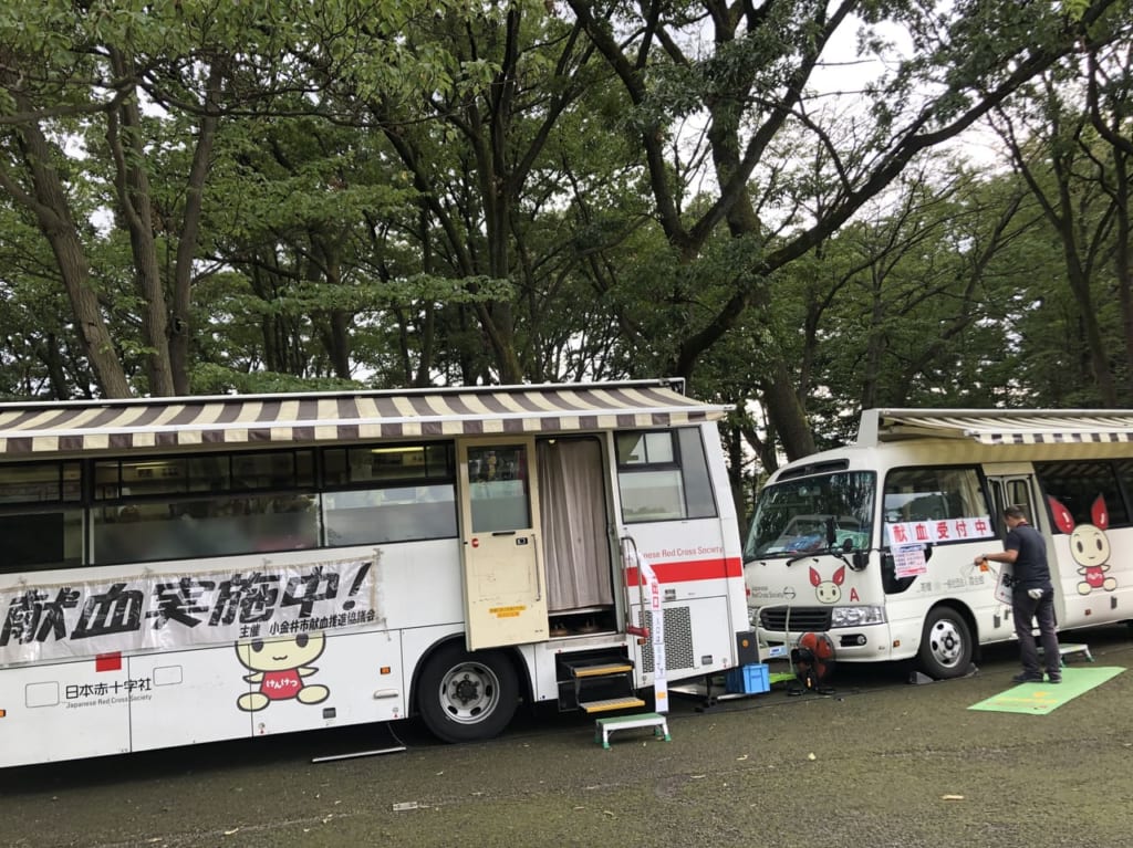 献血バス