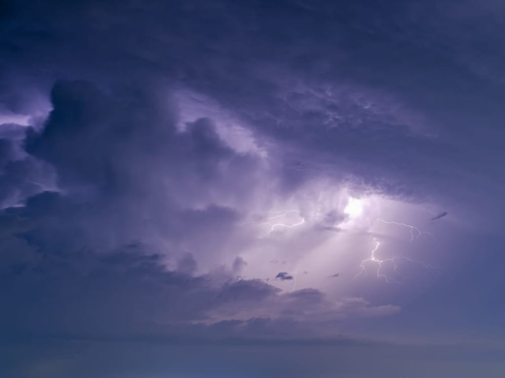 小平市の雲と雷と天気